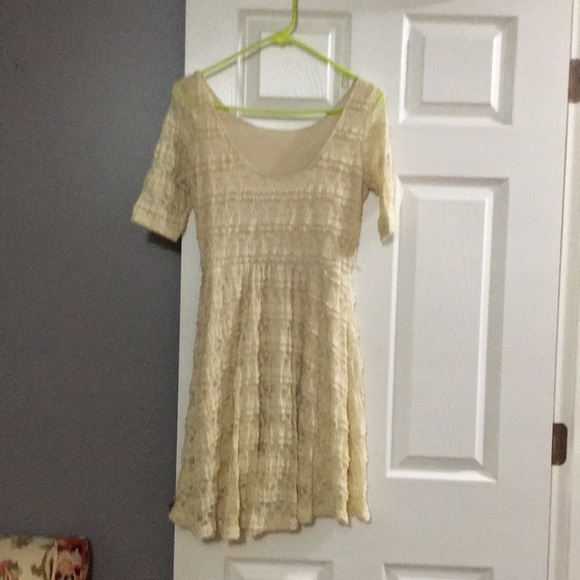 Rewind size medium lace beige dress. - Picture 1 of 2